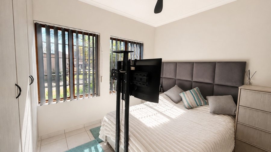 2 Bedroom Property for Sale in The Coves North West